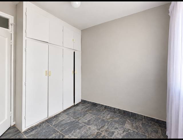2 BEDROOM FLAT FOR SALE IN PEACEHAVEN